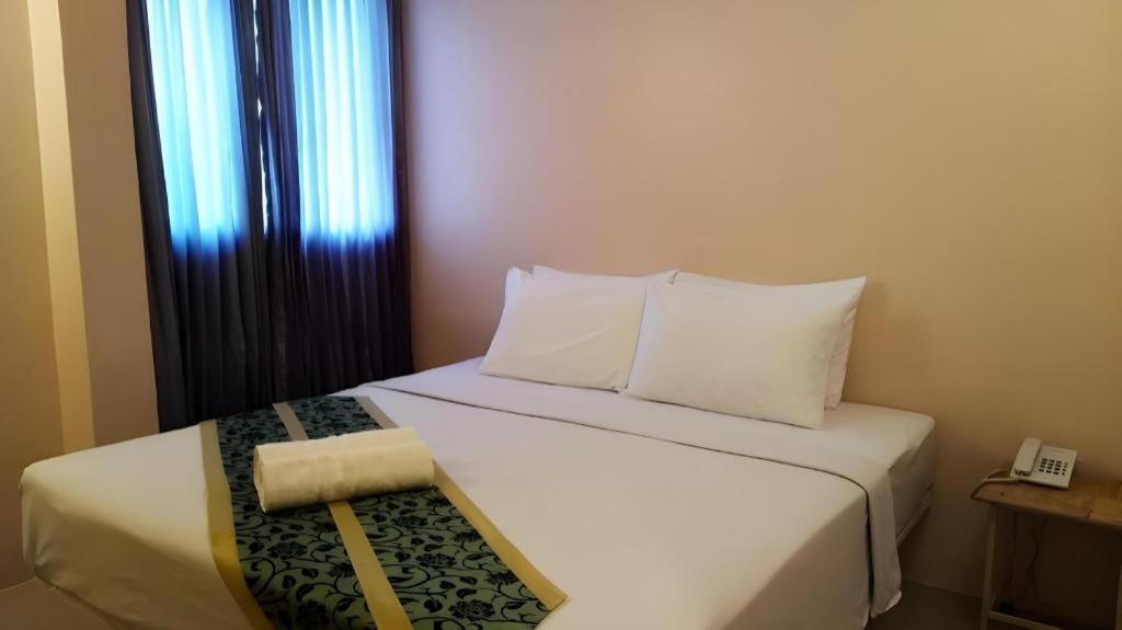 Bird Room Hotel - Pratunam Бангкок Екстер'єр фото